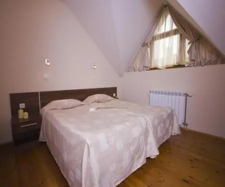 Redenka 4*
